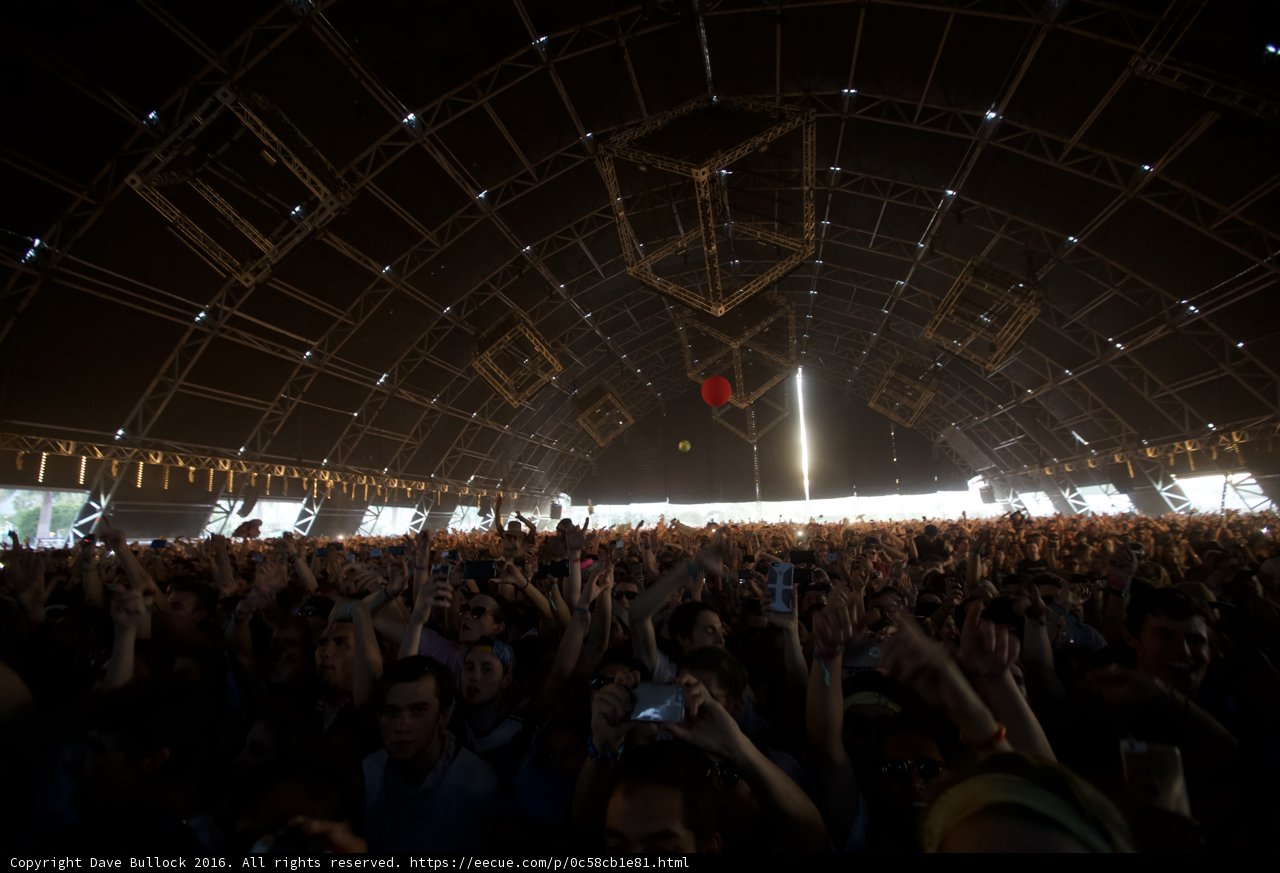 Electric Energy of the Crowd