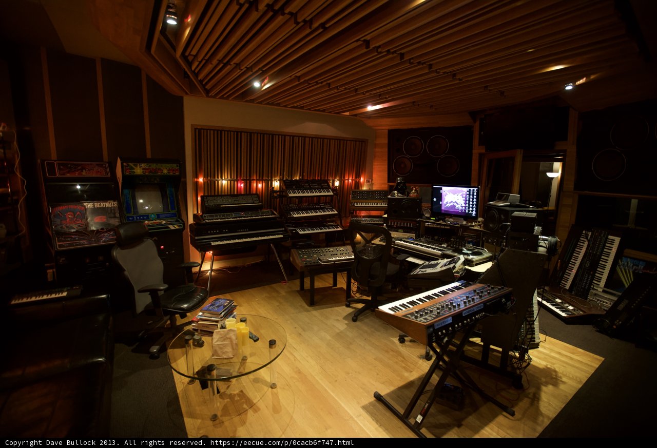 Inside the Music: A Glimpse into the Recording Studio