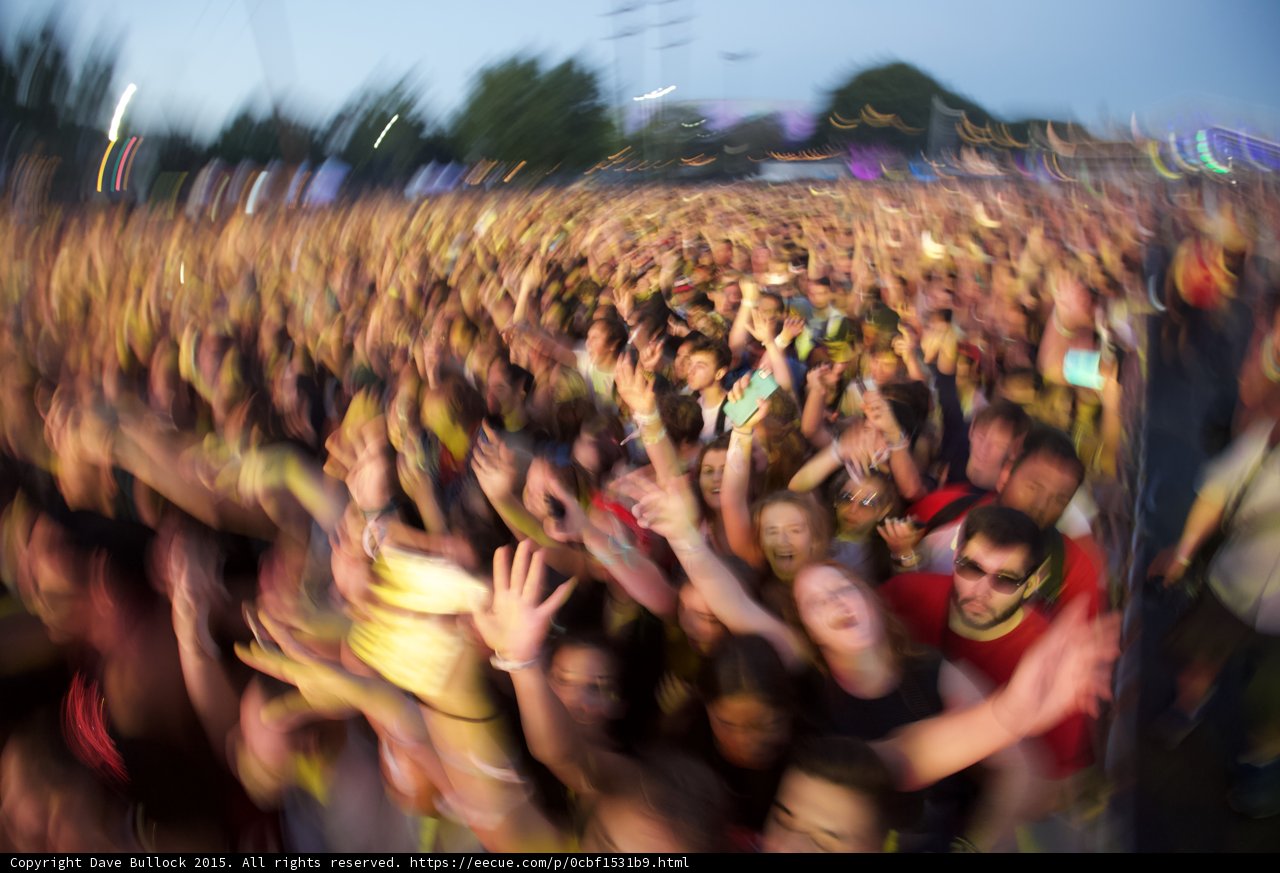 Zoom Blur Crowd Energy