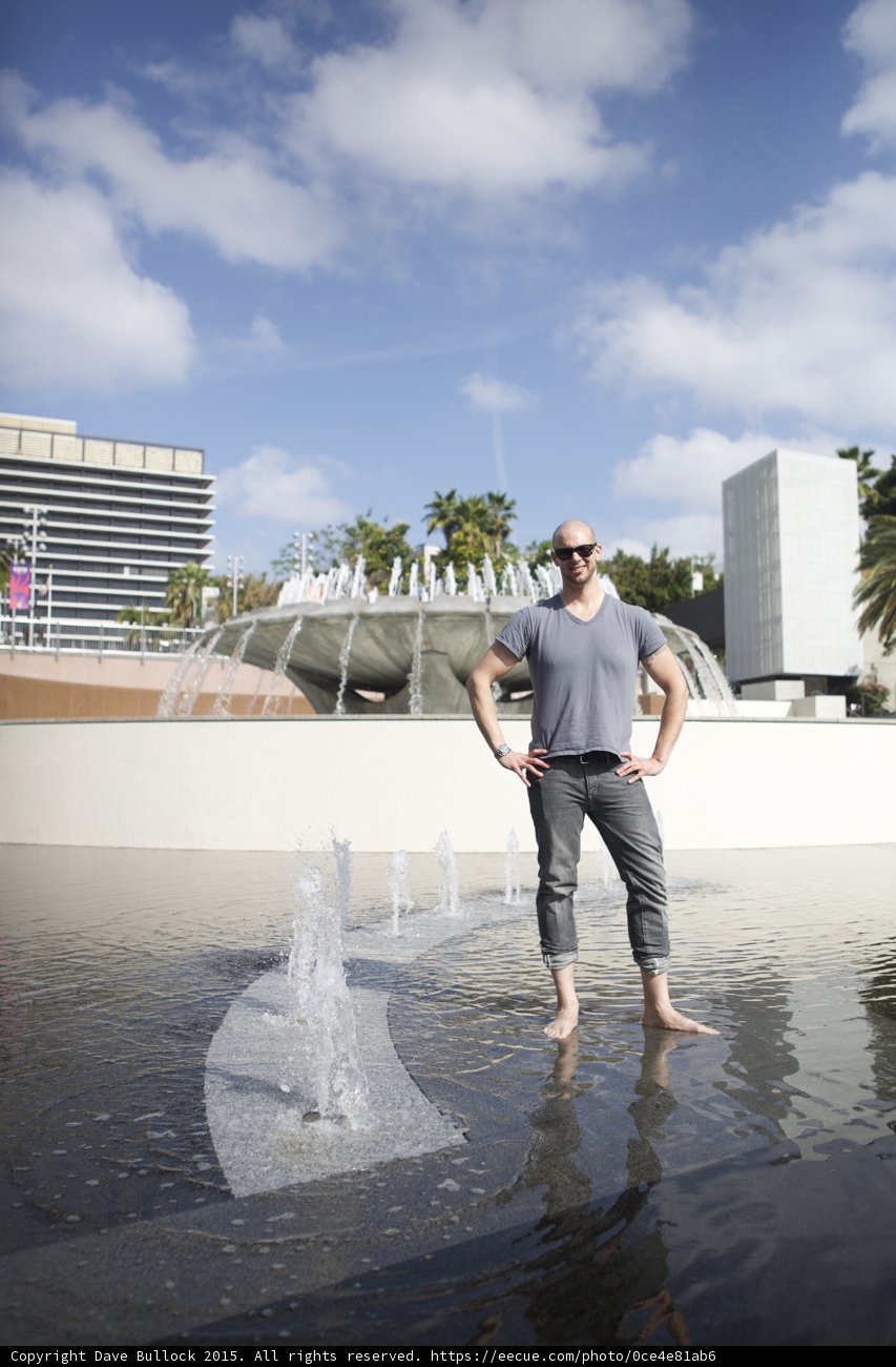 Hands on Hips Fountain