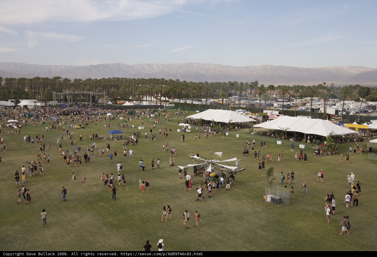Coachella 2008 Crowd Gathering
