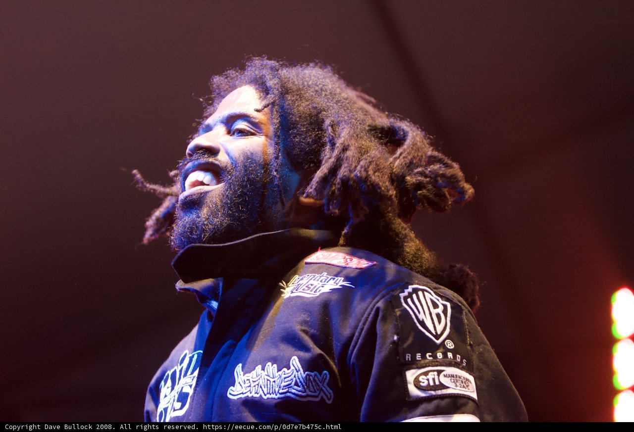 Soulful Singing with Dreadlocks