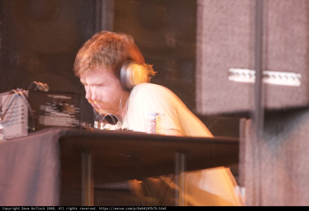 Beats in the Crowd