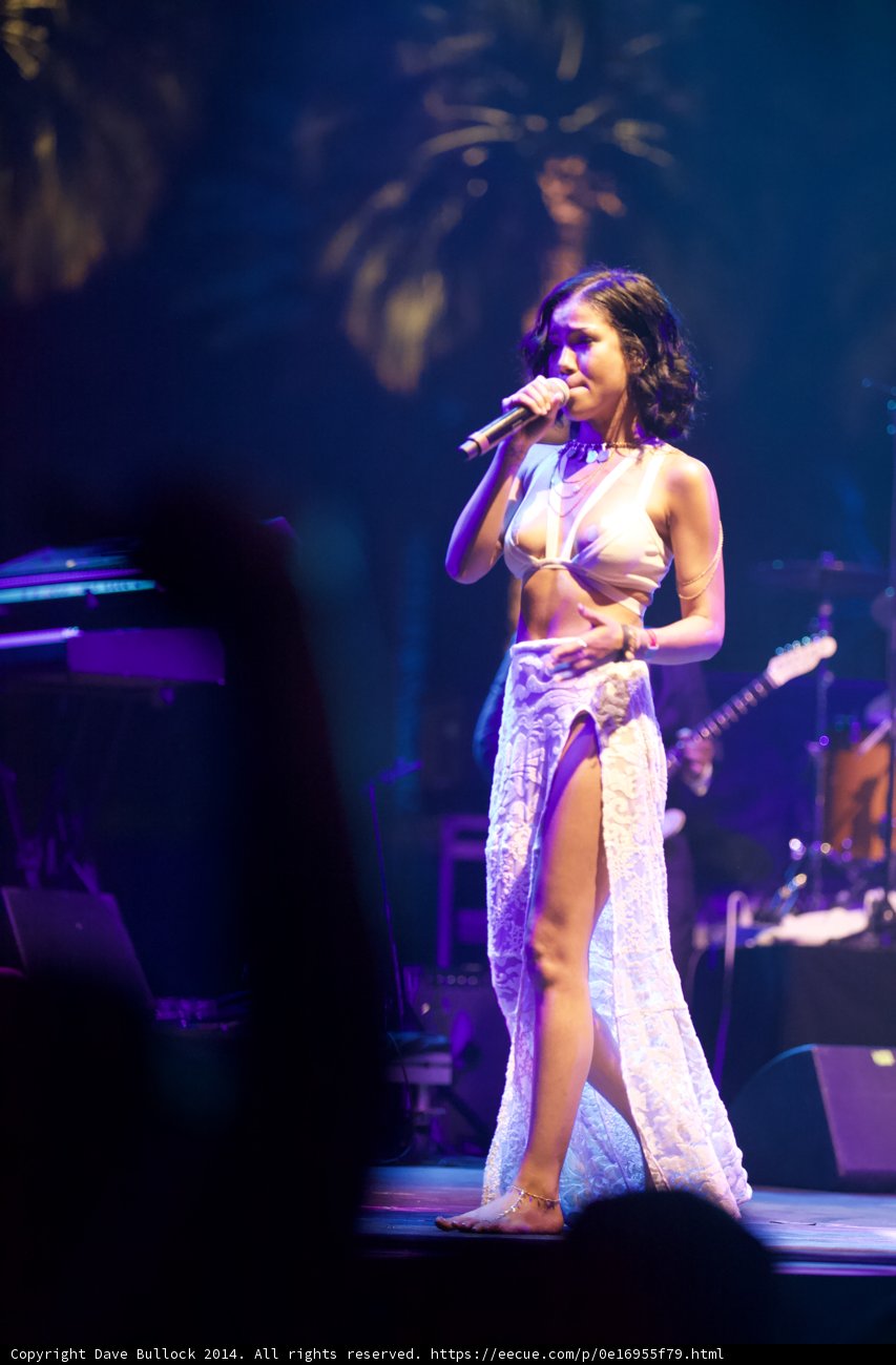 Jhené Aiko Rocks the Stage in a White Dress