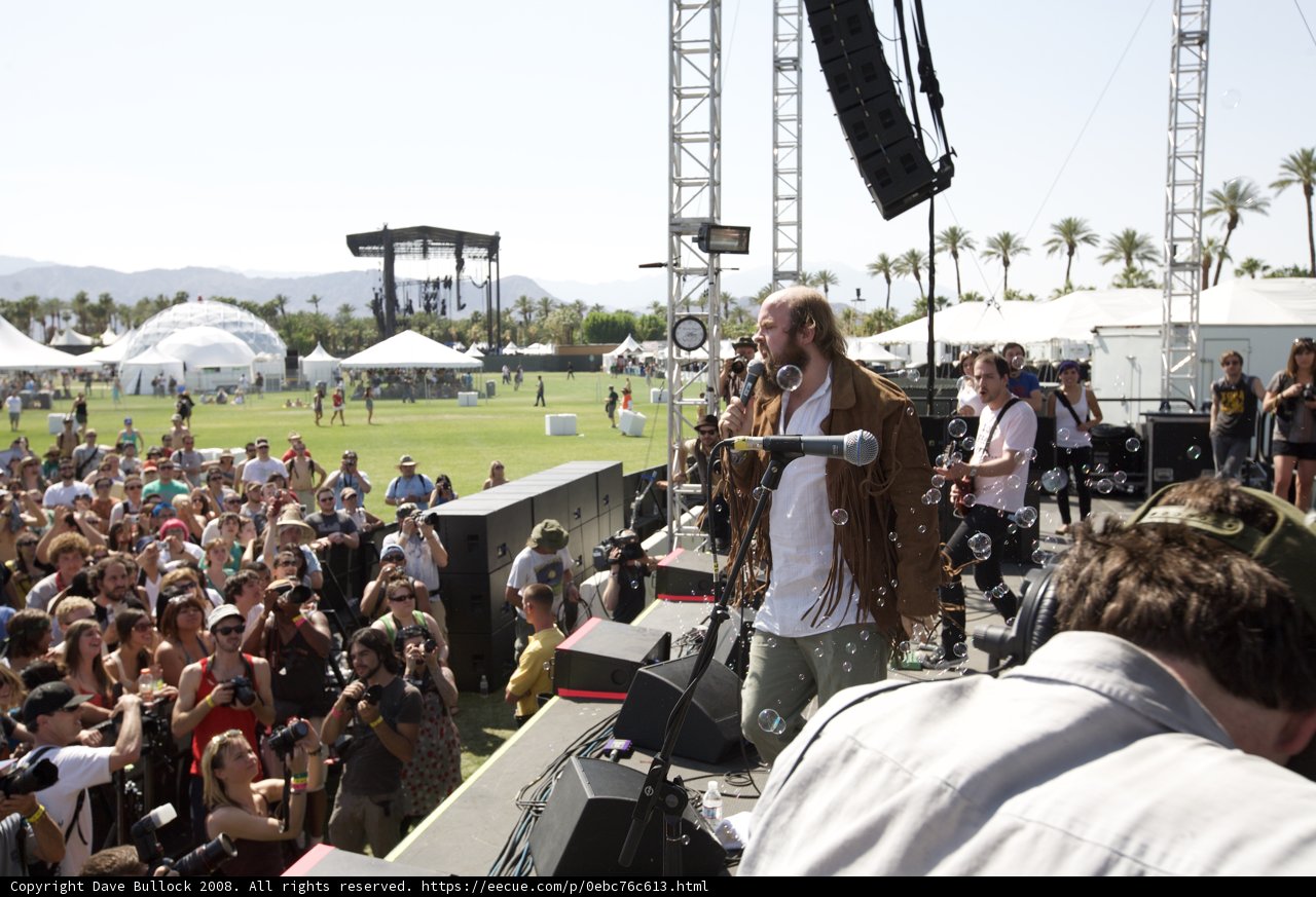 Entertainer Takes the Coachella Crowd by Storm