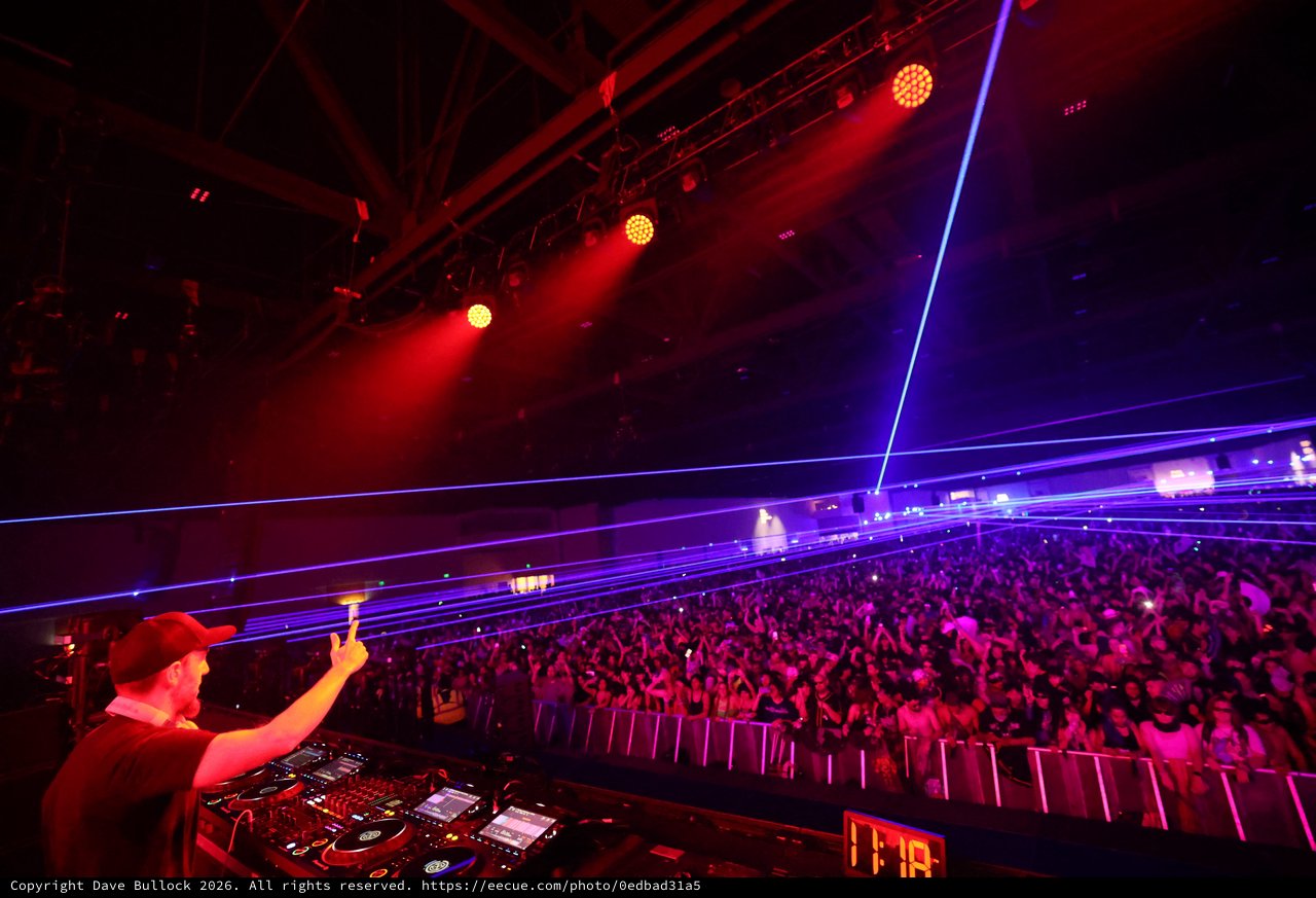 DJ Commands Massive Crowd at Wobbleland Festival 2026