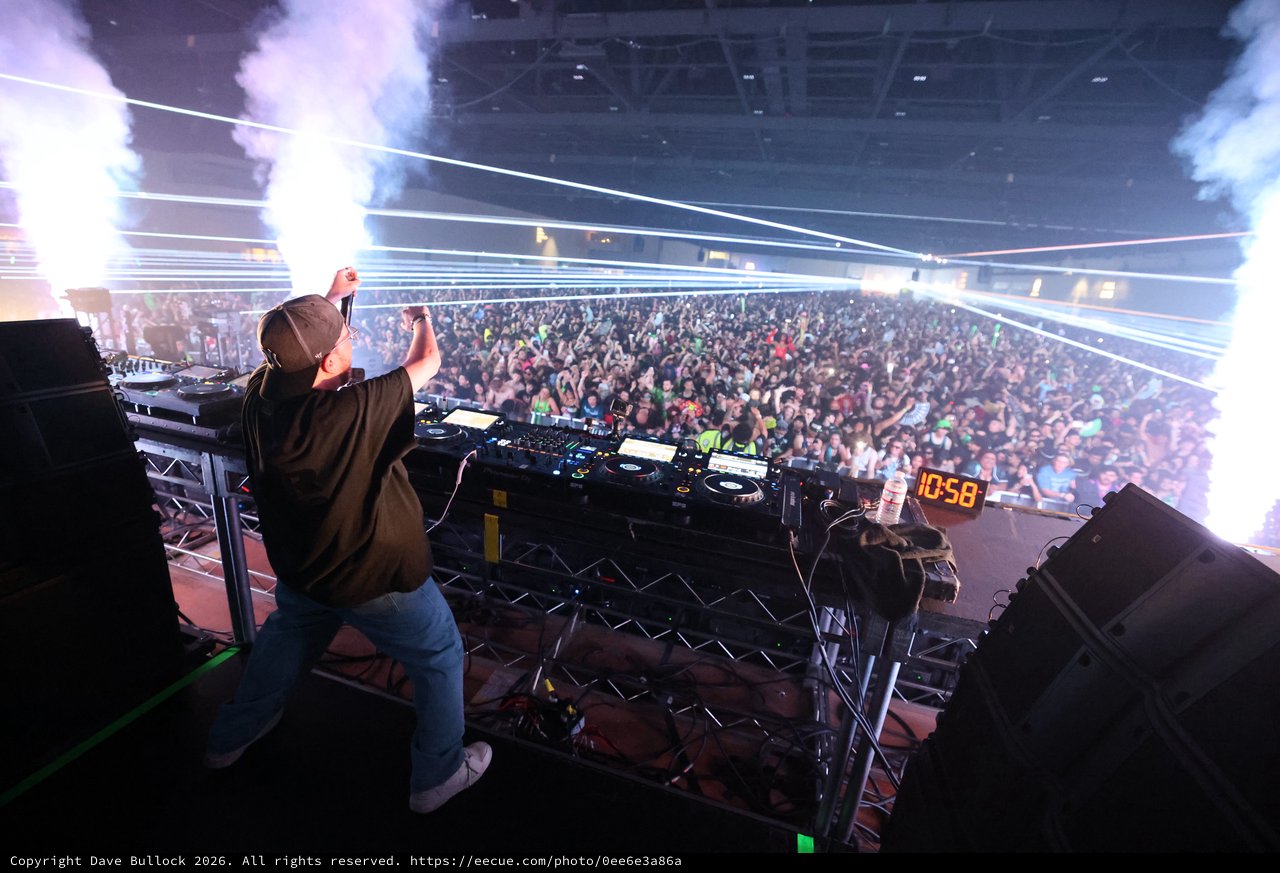 DJ Commands Massive Crowd at Wobbleland Festival 2026