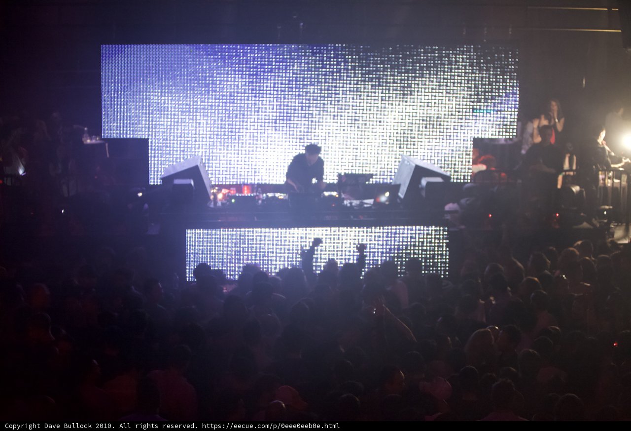 Electrifying Crowd at 2010 Sasha Concert
