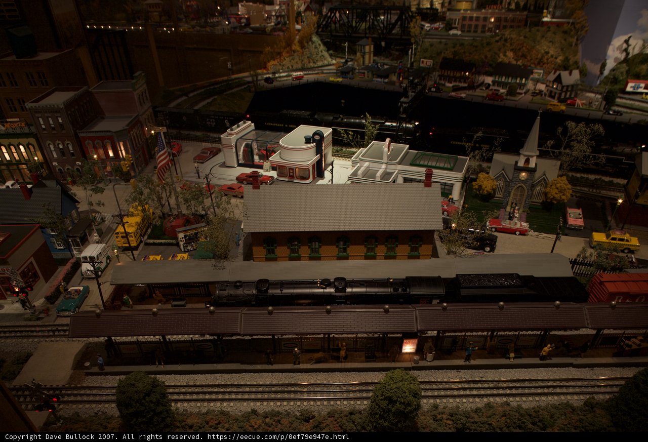 Metropolis Train Set