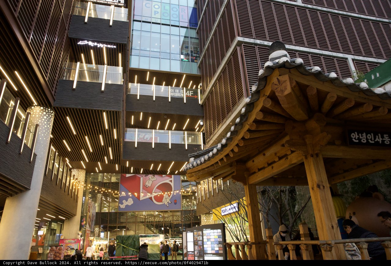 Urban Oasis: Gazebo Sanctuary amidst the Metropolis