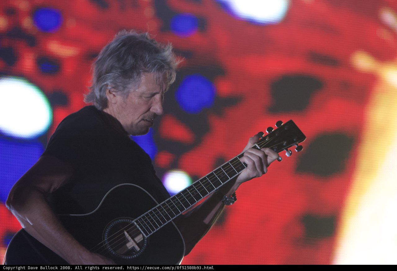 Roger Waters Rocks London with "The Wall" Concert
