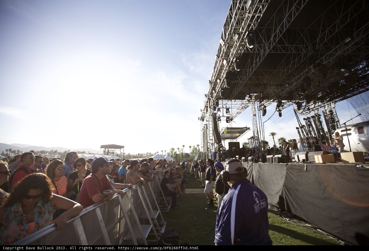 Coachella Crowd Enjoys Outdoor Concert
