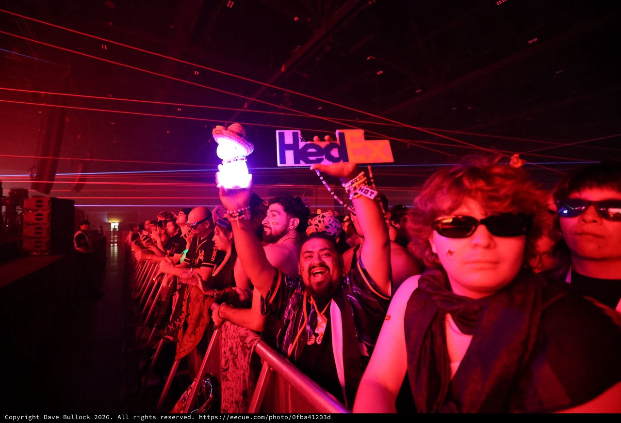 Ecstatic Crowd Surges at Wobbleland Festival 2026