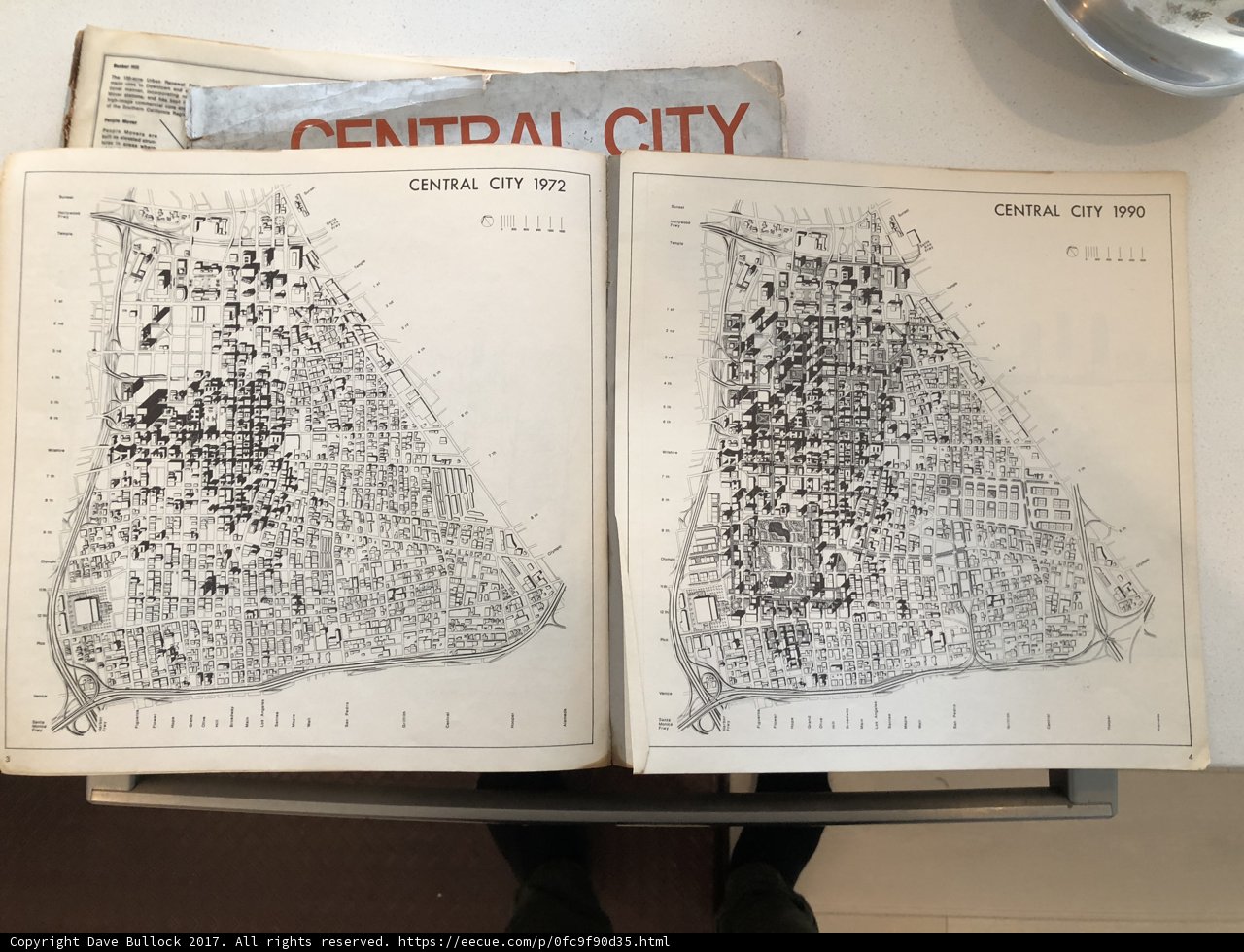 Two Maps of Chicago: City and Suburbs