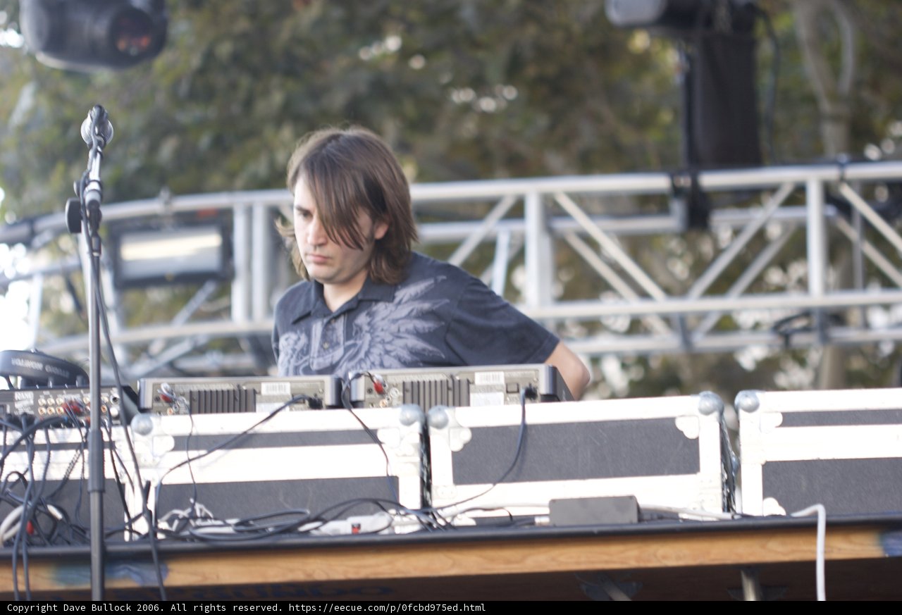Electronic Musician Rocks the Crowd