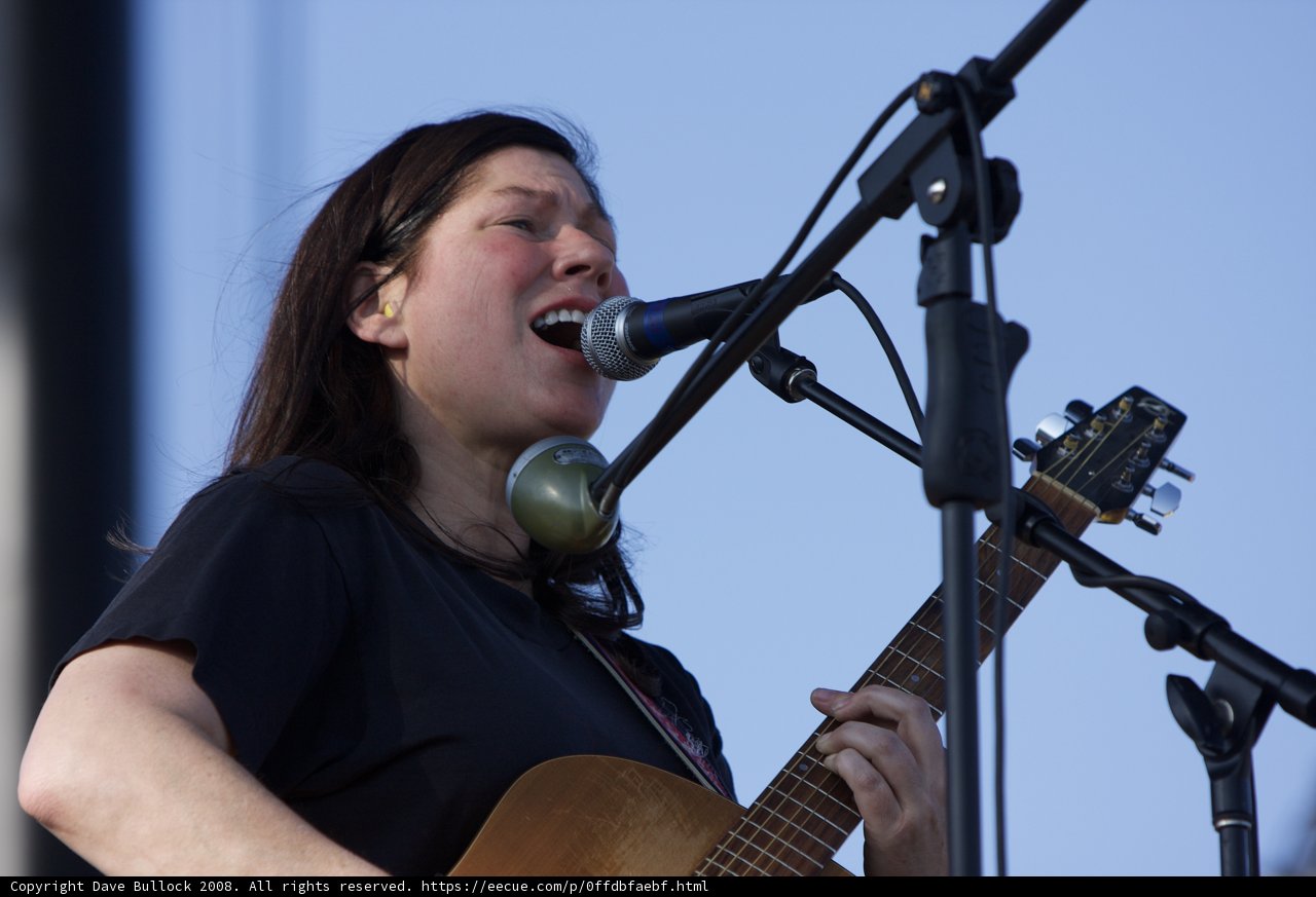 Kim Deal's Guitar Serenade at Coachella 2008