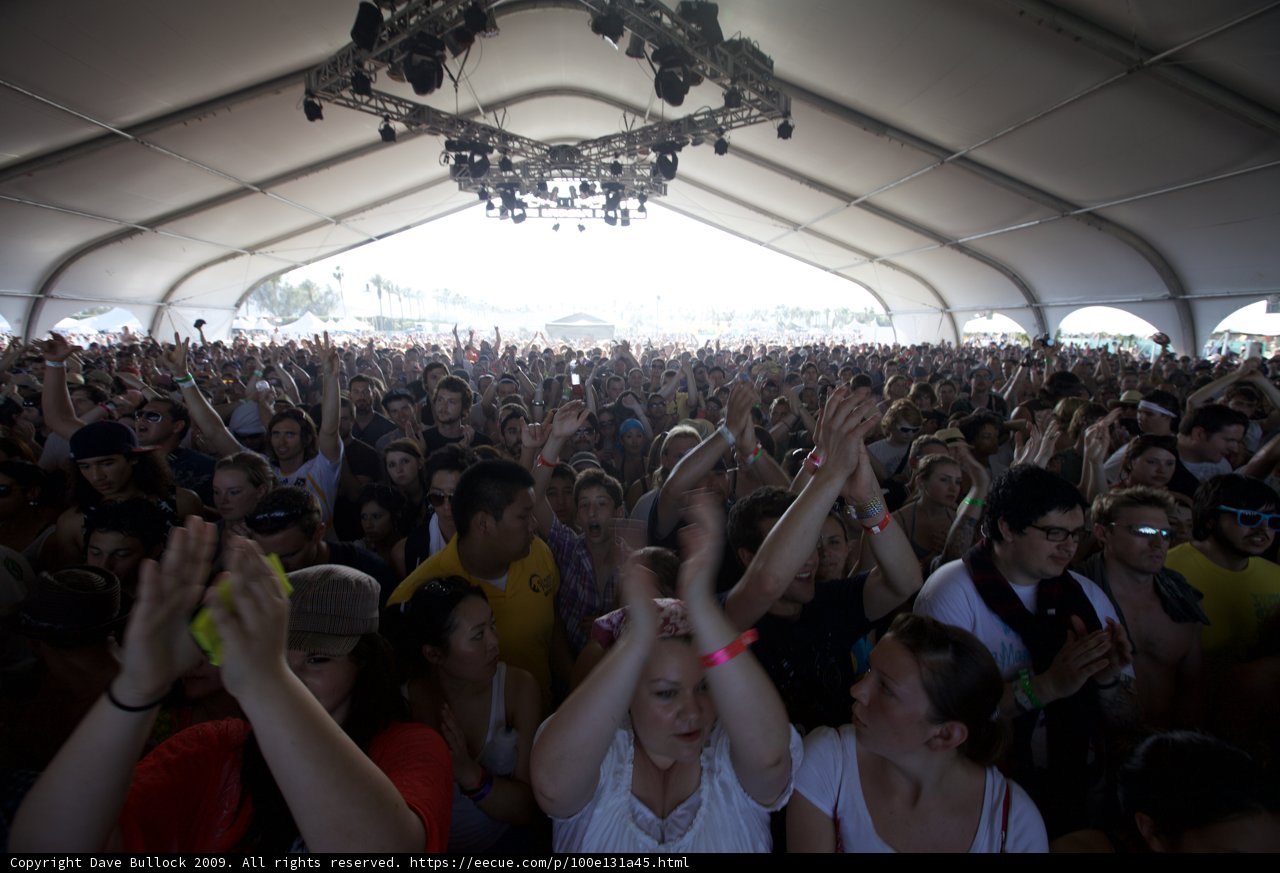 Coachella 2009 Crowd Goes Wild