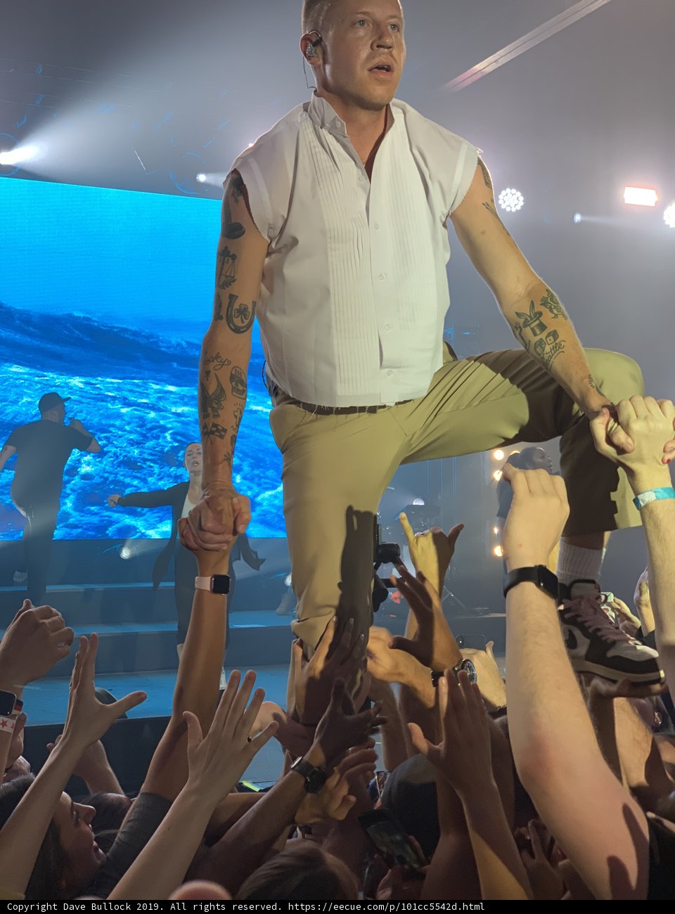 Macklemore Rocks the Crowd
