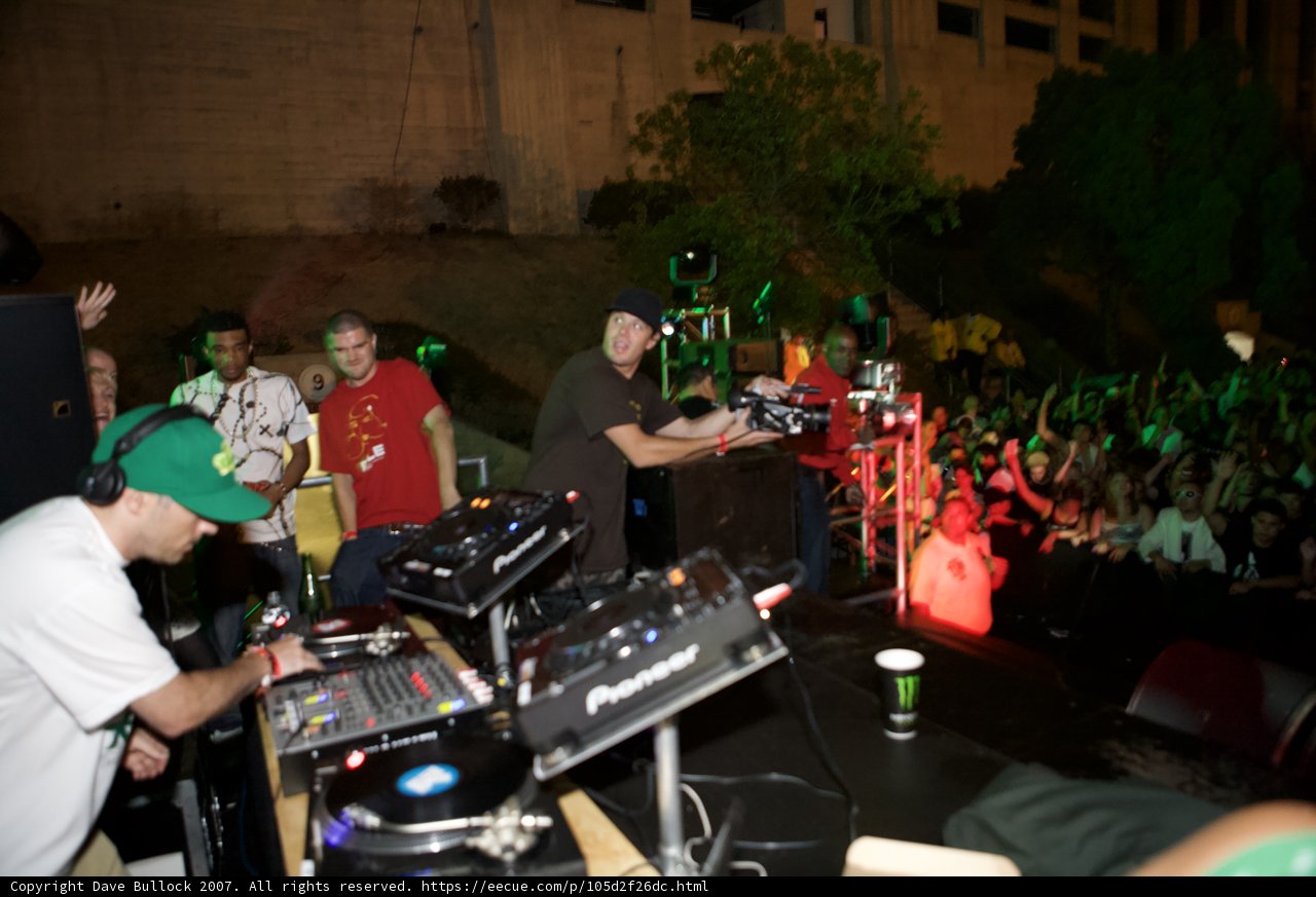 EDC 2007: Lenny R Spins the Night Away