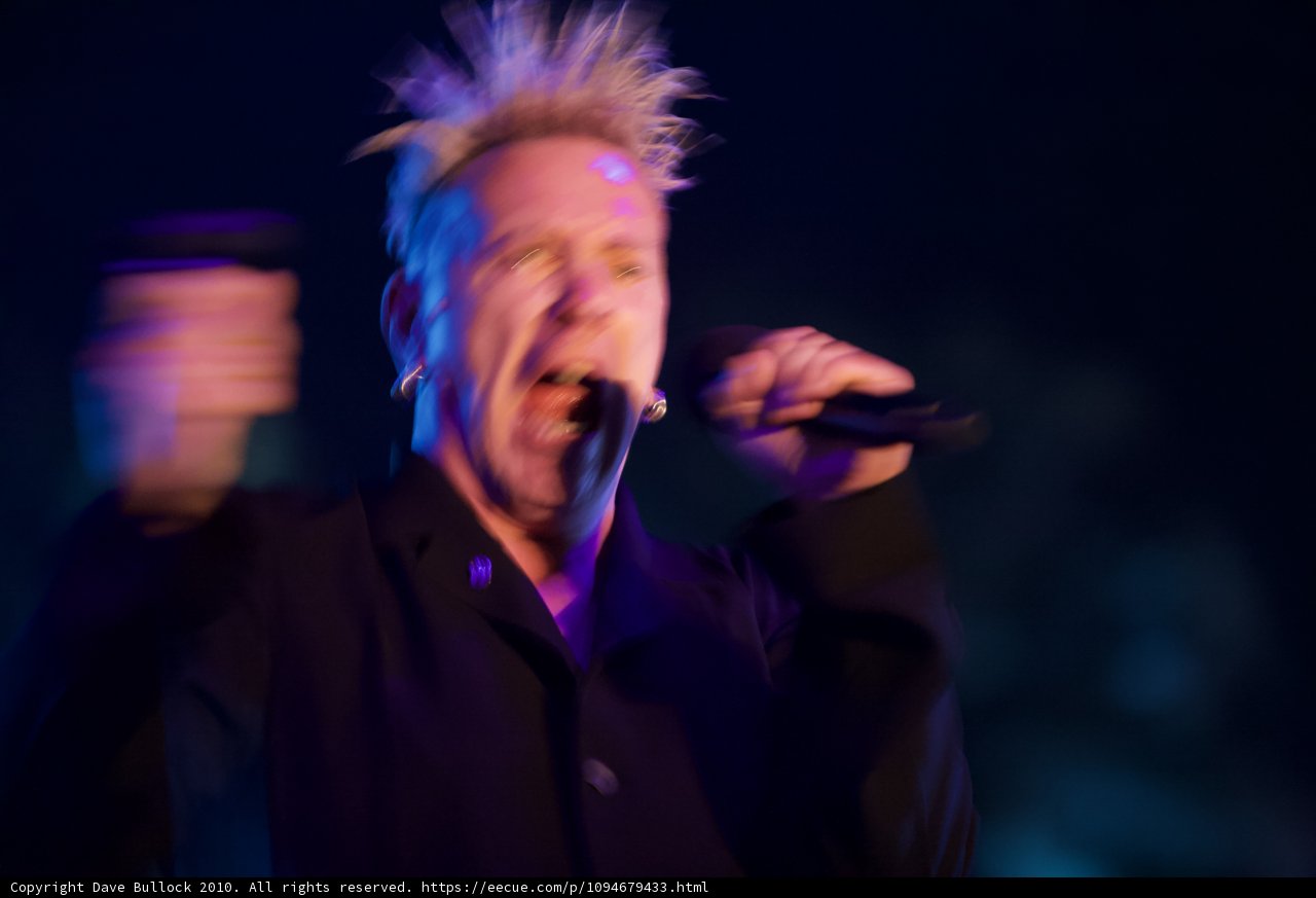 Mohawked Performer Rocks the Mic