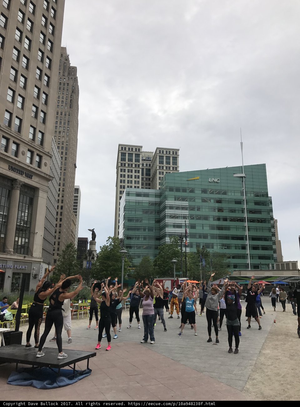Yoga in the City Metropolis