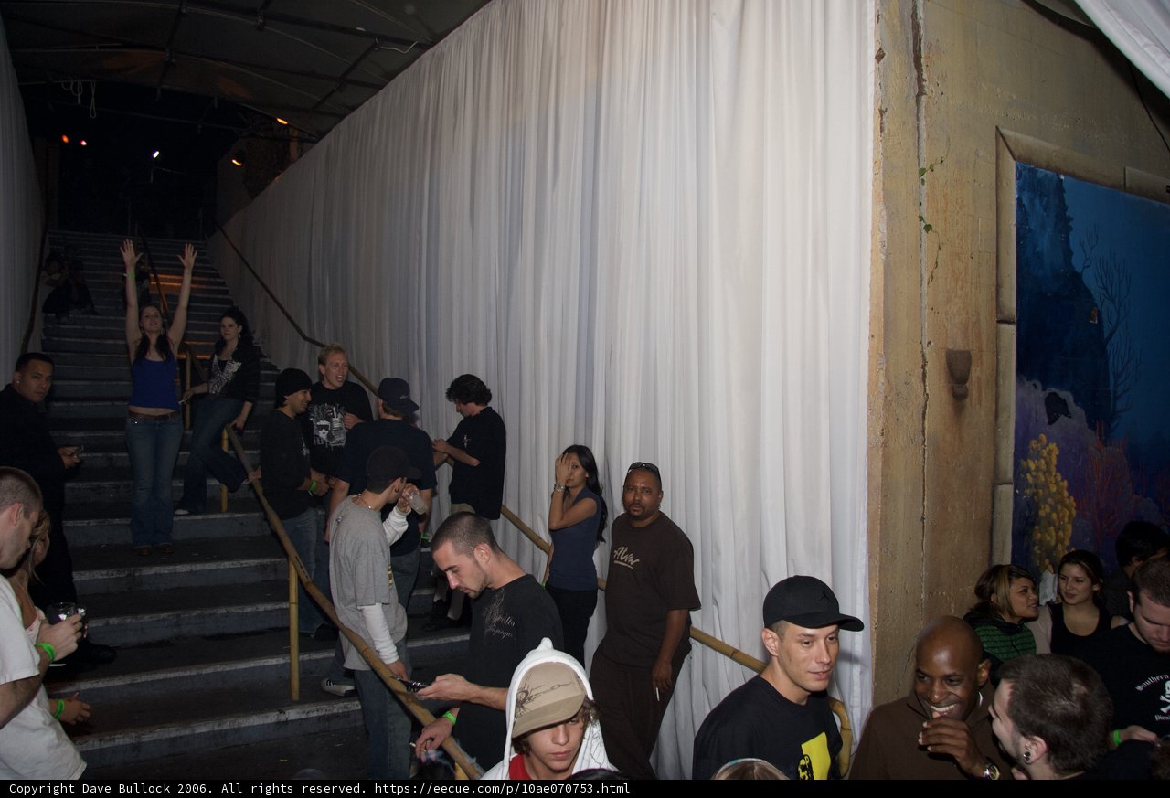 Funktion Party People in the Housing Building