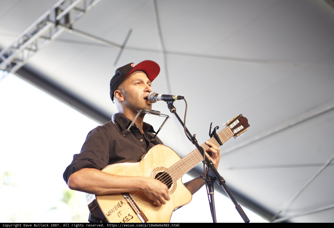 Tom Morello rocks Coachella with his guitar and mic