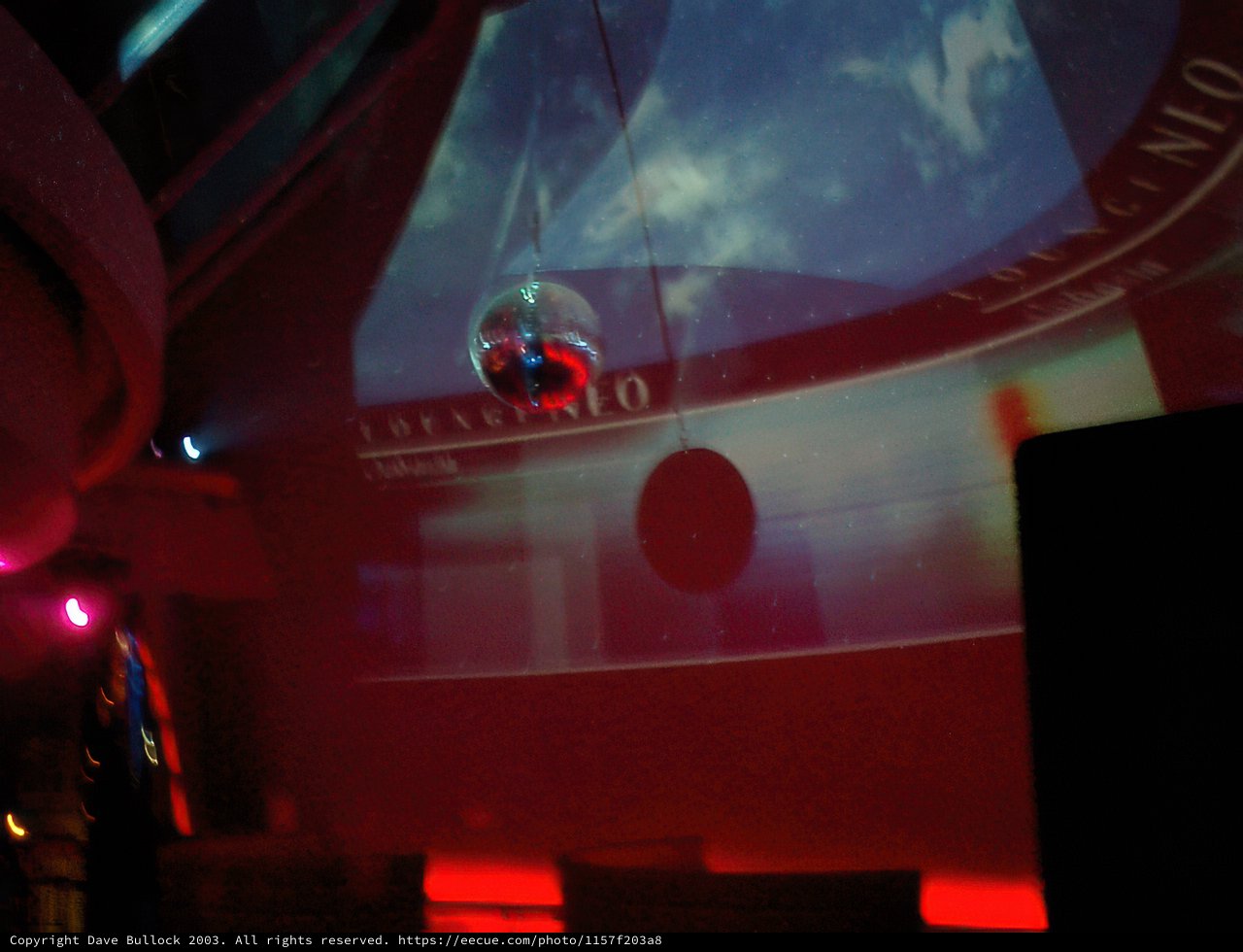 Illuminated Sphere Projection
