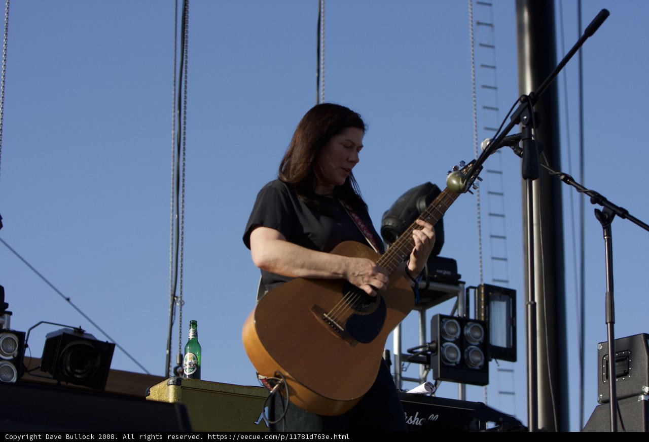 Kim Deal Strums Up a Storm at 2008 Coachella