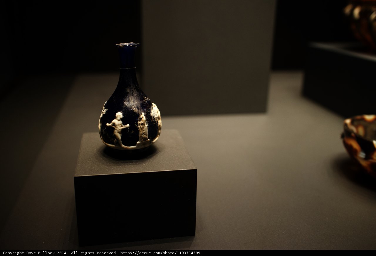 Exhibit of Exquisite Pottery Pieces