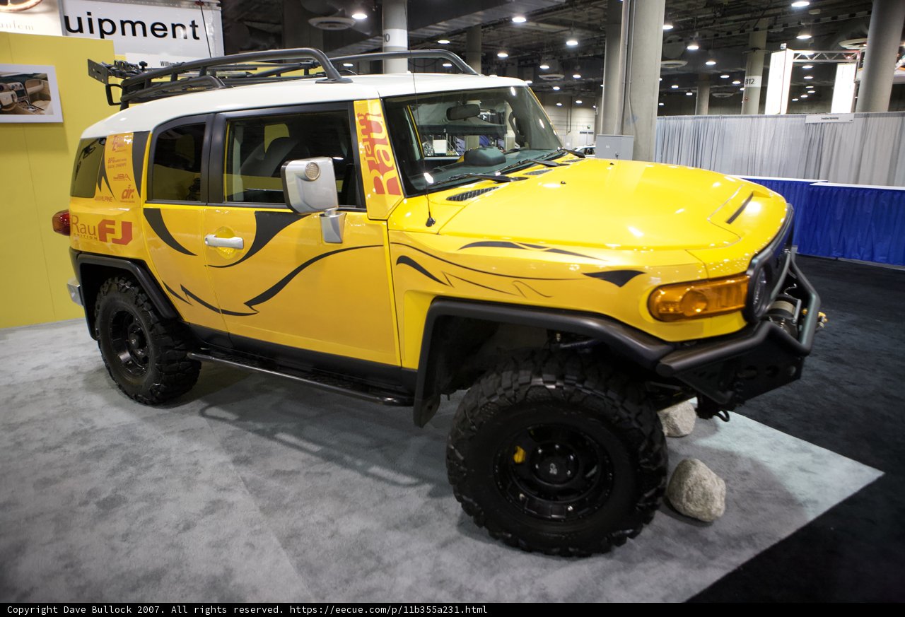 Yellow Toyota FJ Cruiser steals the show at LA Auto Show