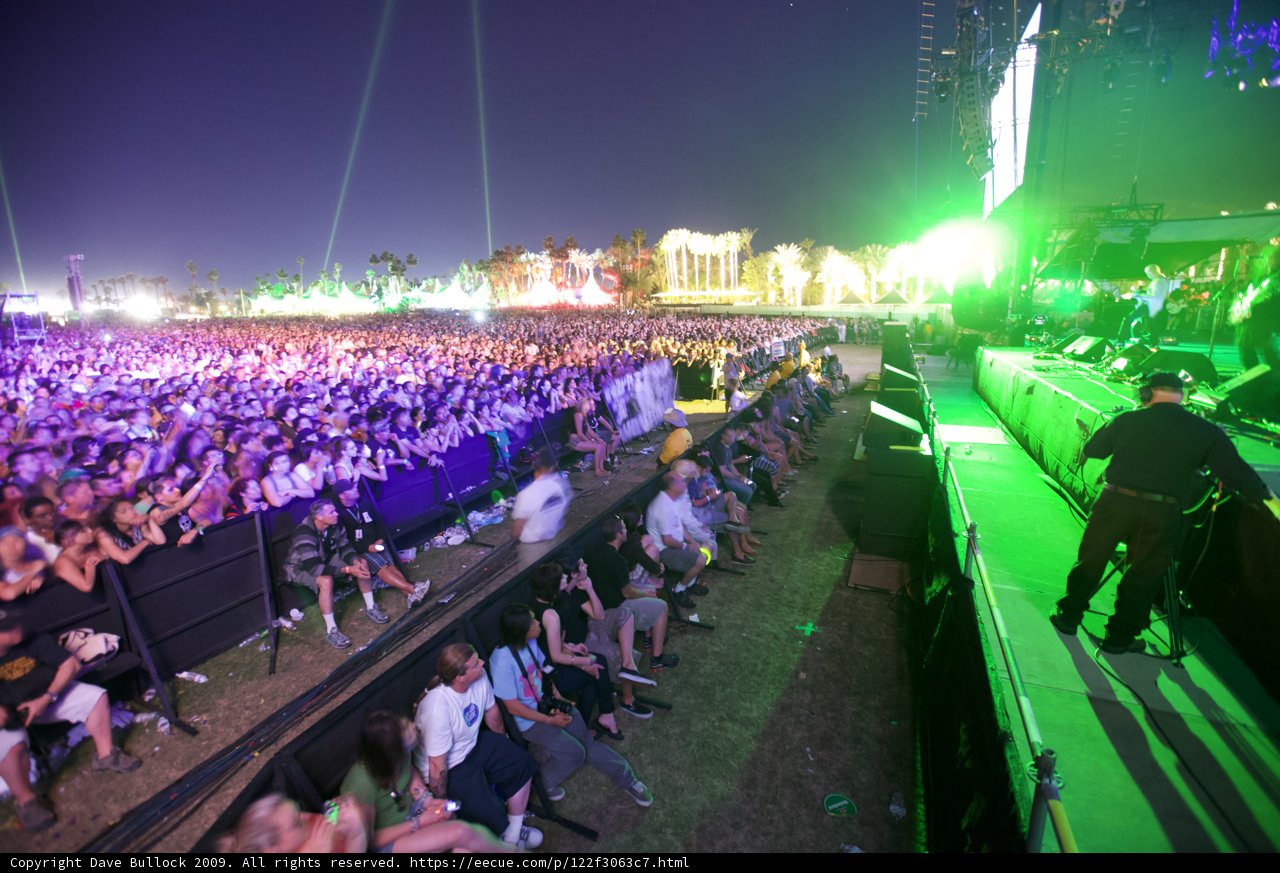 Rocking Out with the Crowd at Coachella 2009