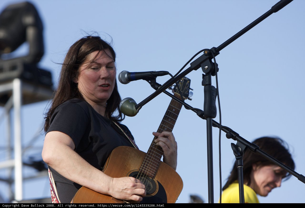 Kim Deal's Serenade under the Coachella Sky