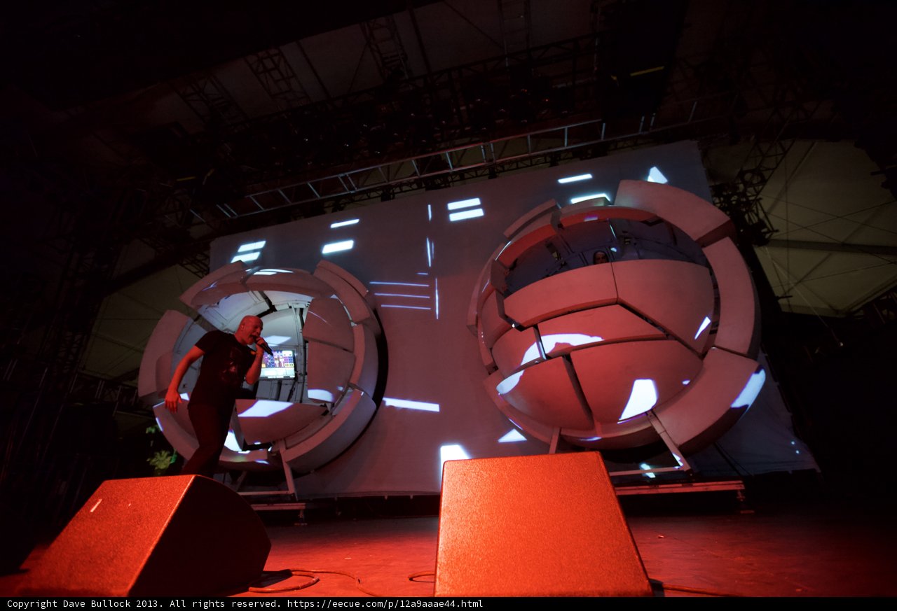 Illuminating the Stage