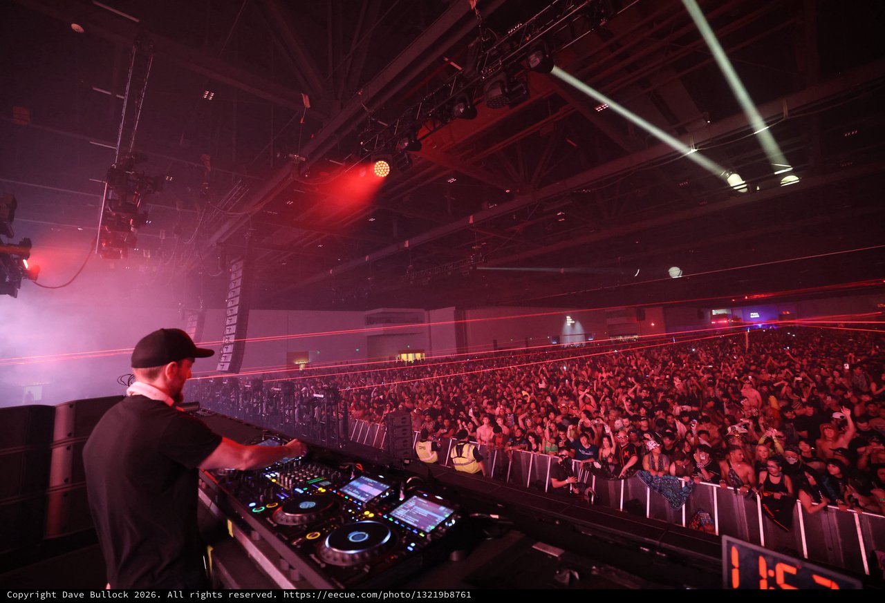 DJ Commands Massive Crowd at Wobbleland 2026