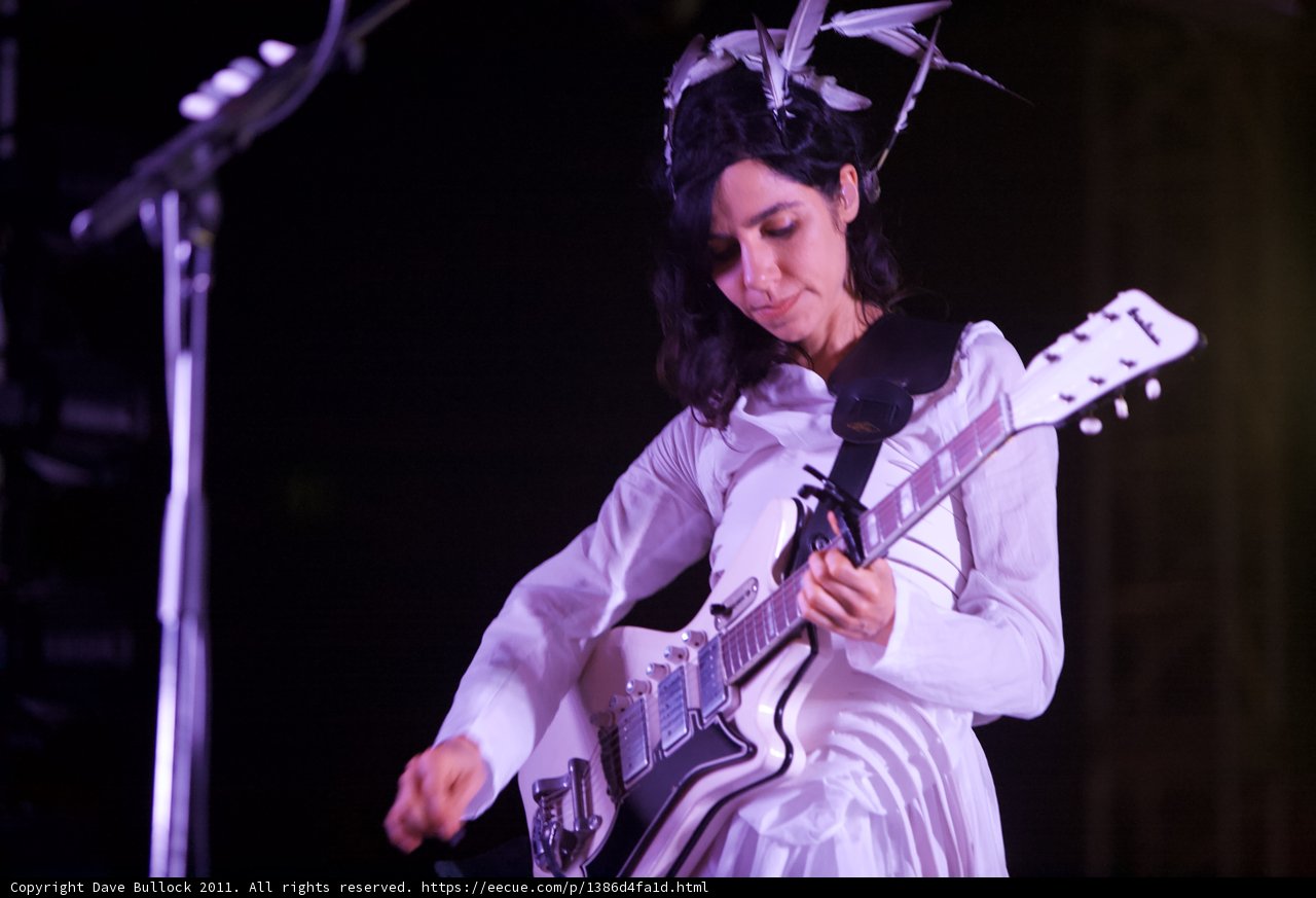 PJ Harvey Shreds on Her Electric Guitar