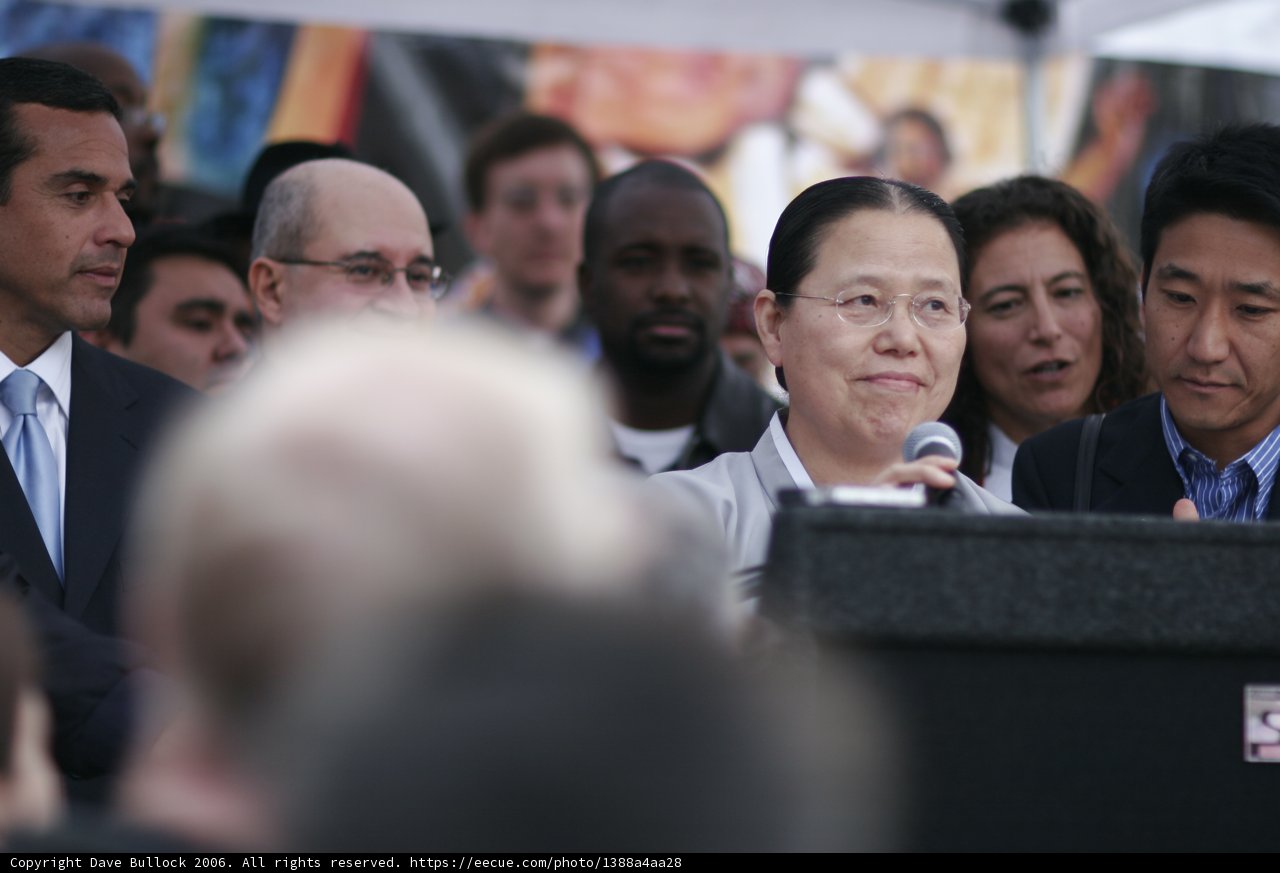 Inspirational Speech by Tao Luna at Press Conference