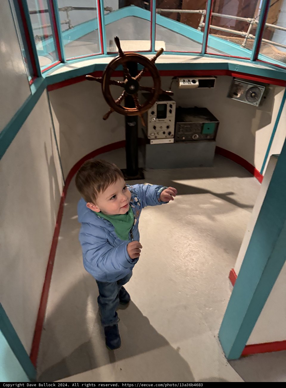 Captain Wesley - Adventure at Home