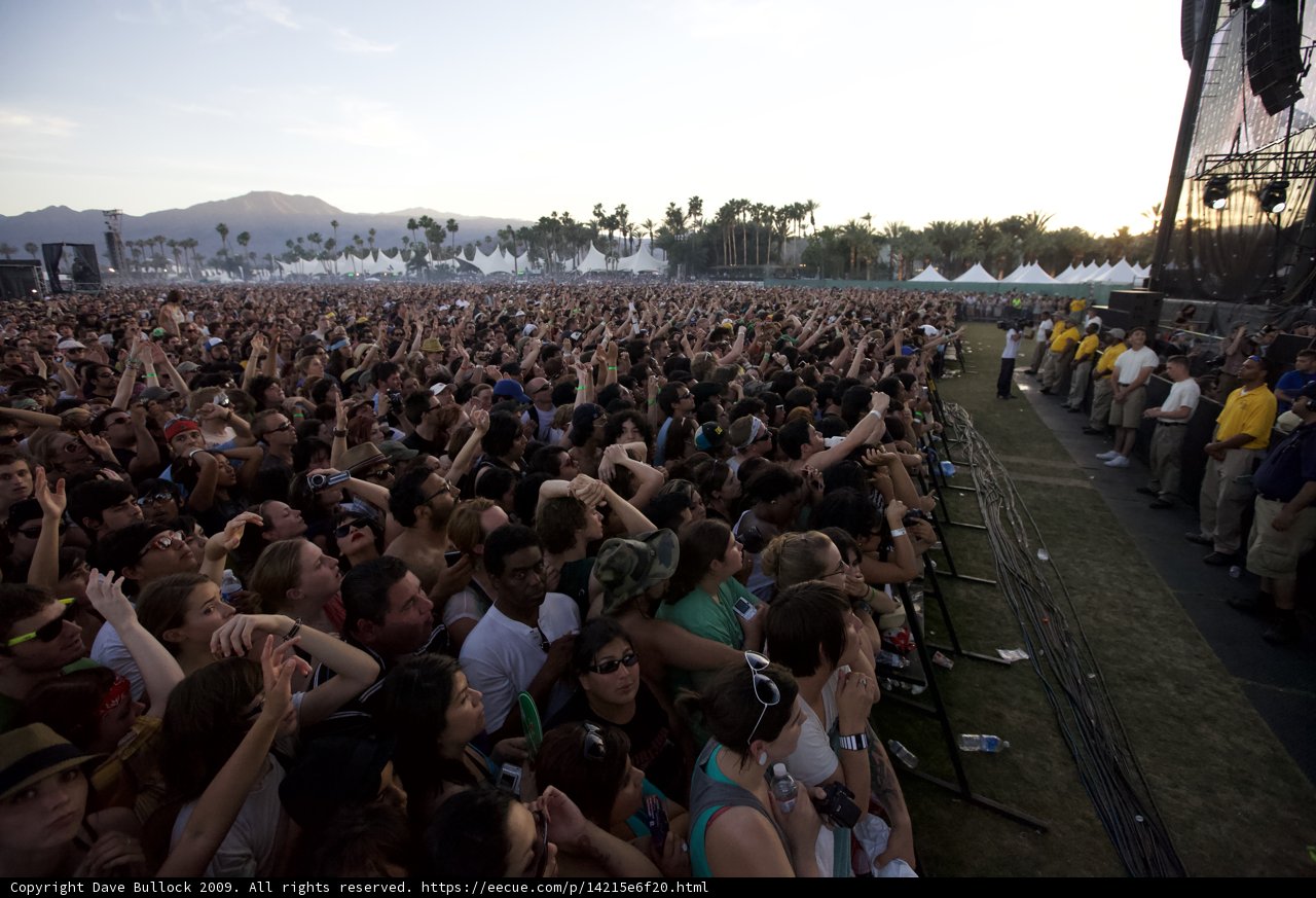 Coachella 2009: A Sea of Fans