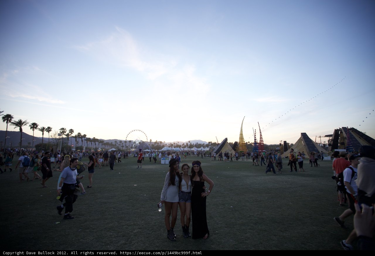 Blissful BFFs at Coachella