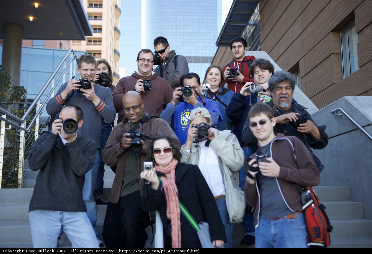 Paparazzi frenzy in downtown