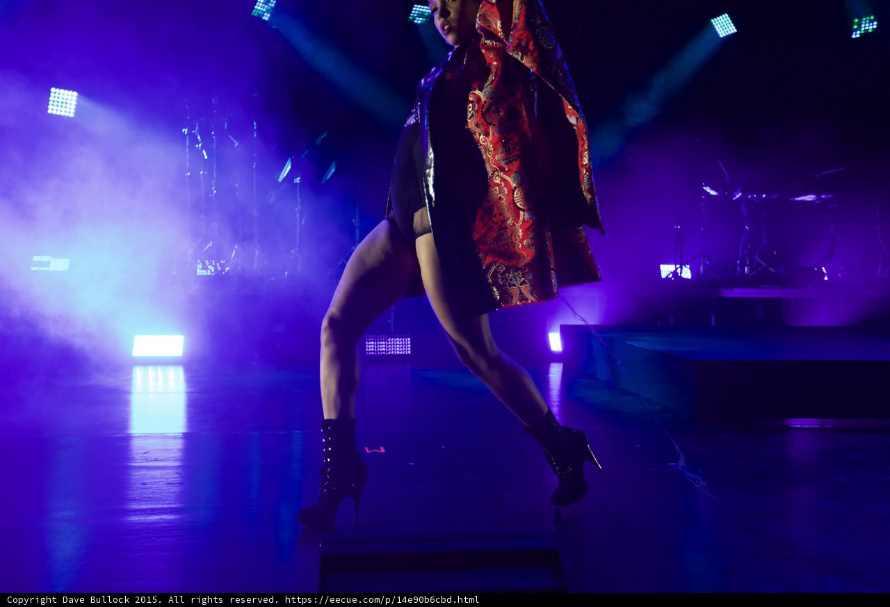 FKA twigs Lower Body Powerful Stance Stage Platform Red Brocade Kimono Black Bodysuit High Heel Boots Blue Purple Lighting LED Panels Haze