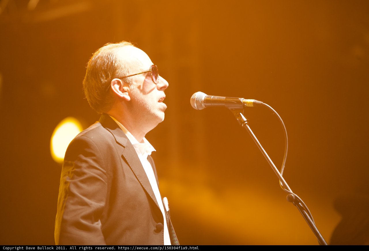 Suave Singer