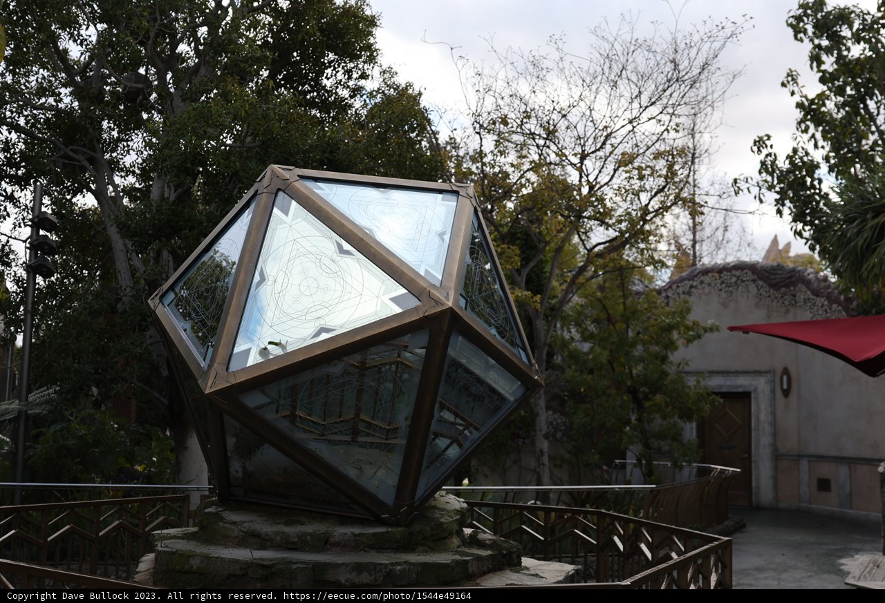Modern Architecture and Nature Come Together