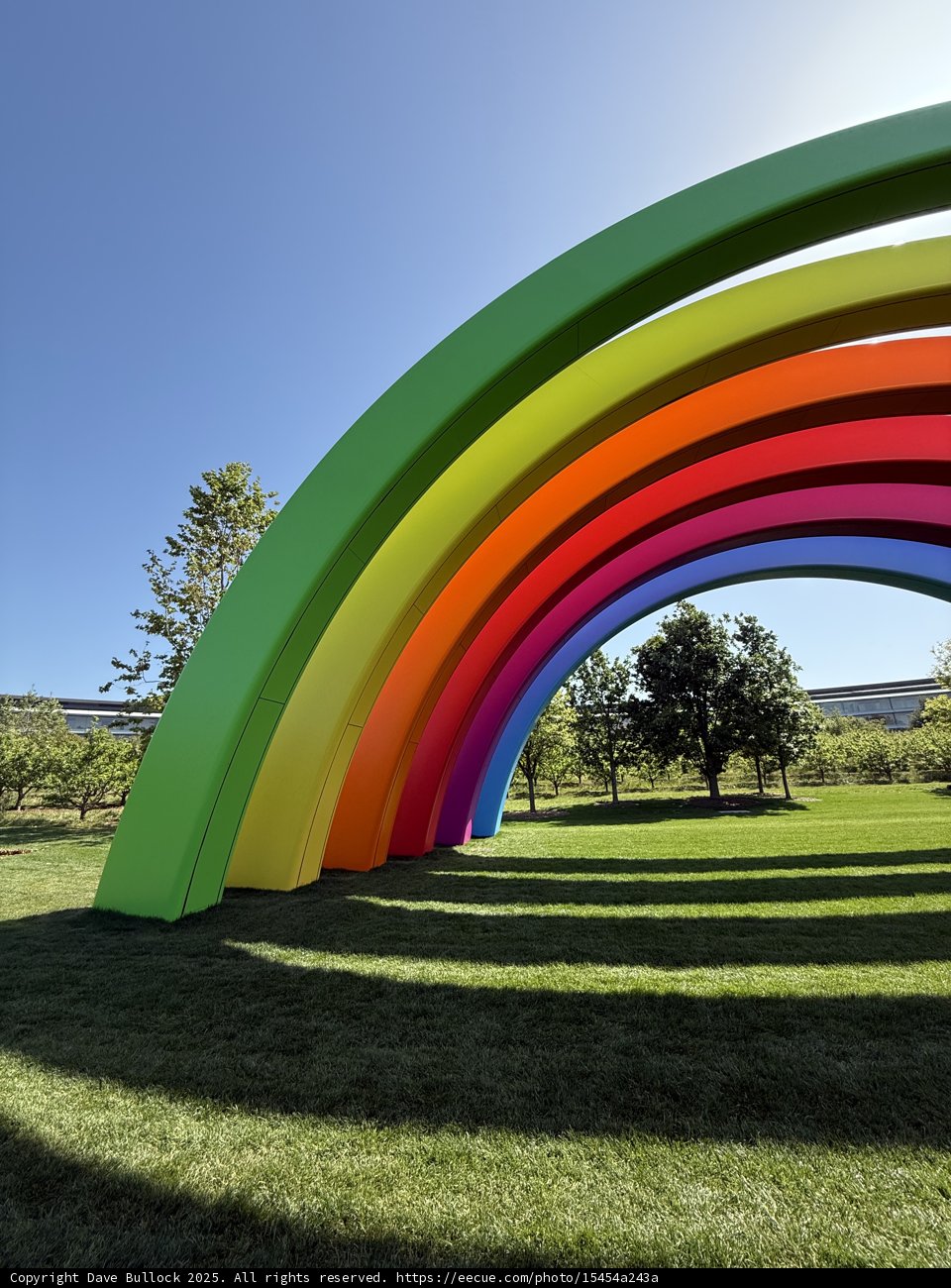 Vibrant Arches in Apple's Oasis