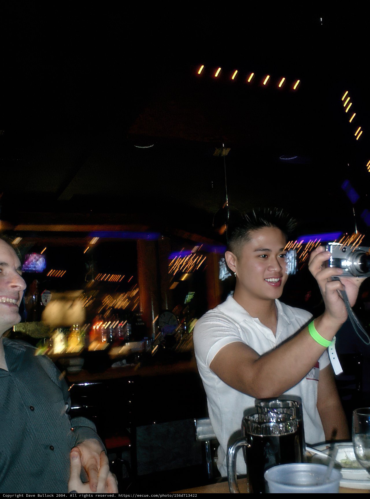 Capturing Bar Moments