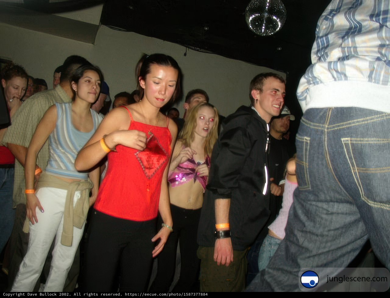 Night Club Fun with Aya Hisakawa