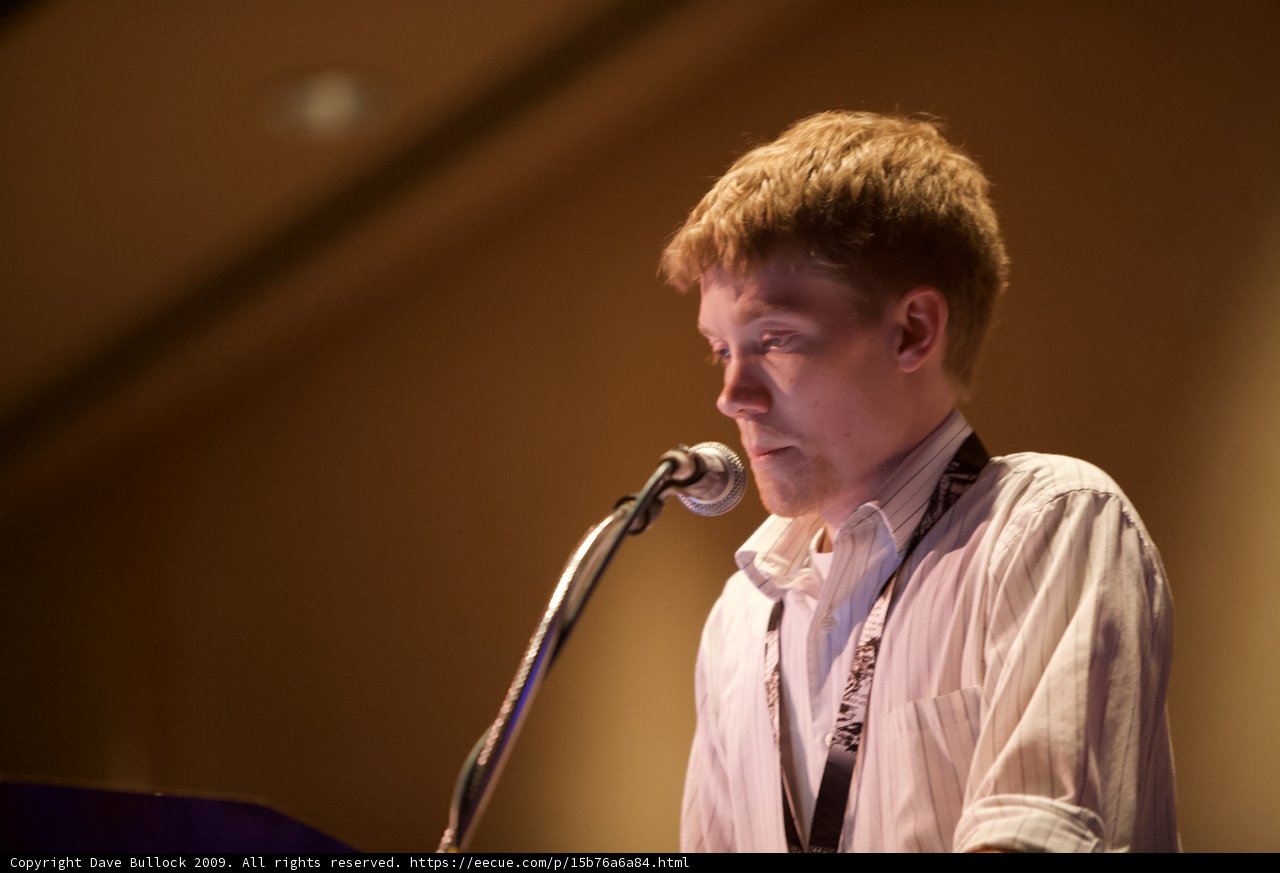 Entertainer captivates audience with powerful performance