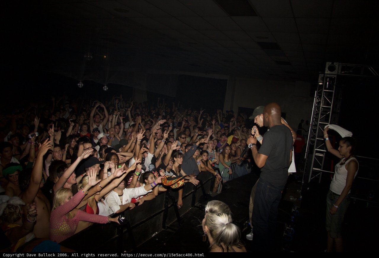 The Entertainer Takes the Stage