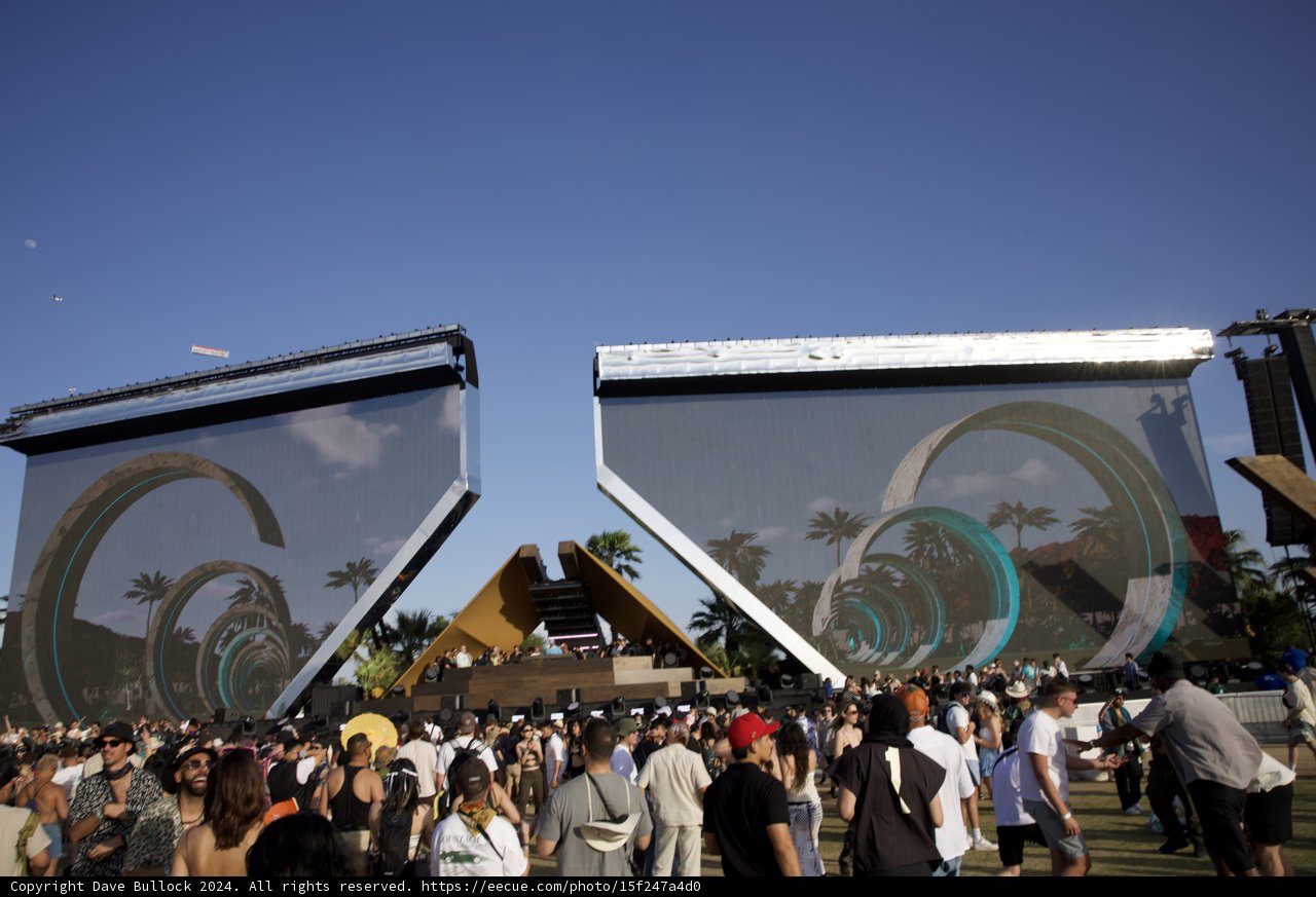 Energy and Euphoria: Coachella 2024 Amidst Iconic Stage Designs